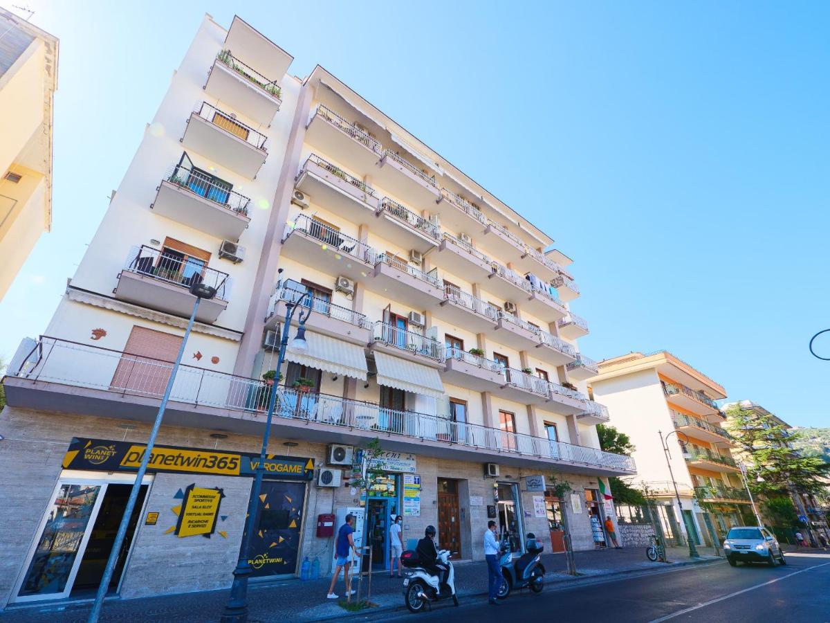 Aranci Apt 67 - Sorrento Centre And Vesuvius View Exterior foto